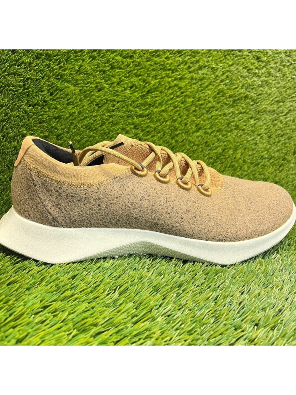 Allbirds Wool Dasher 2 Mens Size 14 Beige White Athletic Running Shoes Sneakers